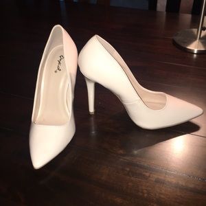 Rue21 Nude Heels